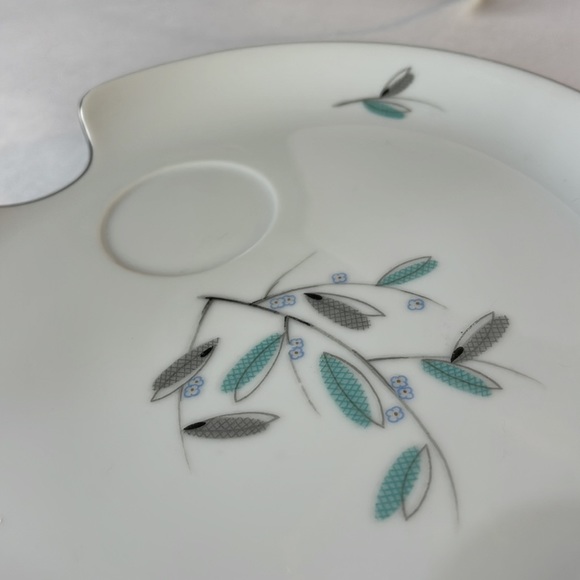 Vintage MCM China Appetizer Plate Set - Picture 5 of 13